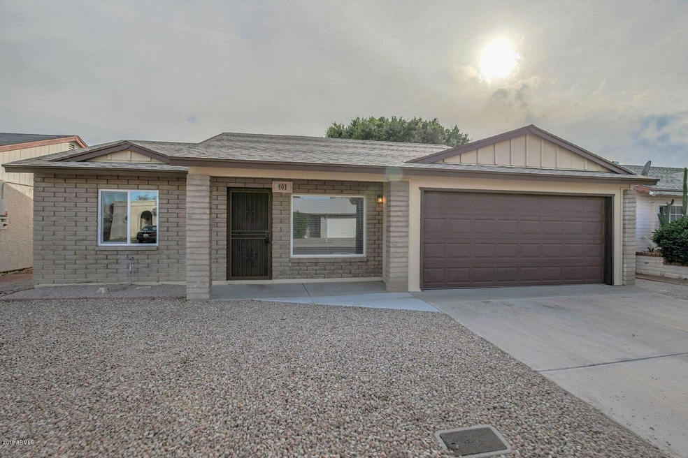 401 E Wickieup Ln, Phoenix, AZ 85024 - photo 1