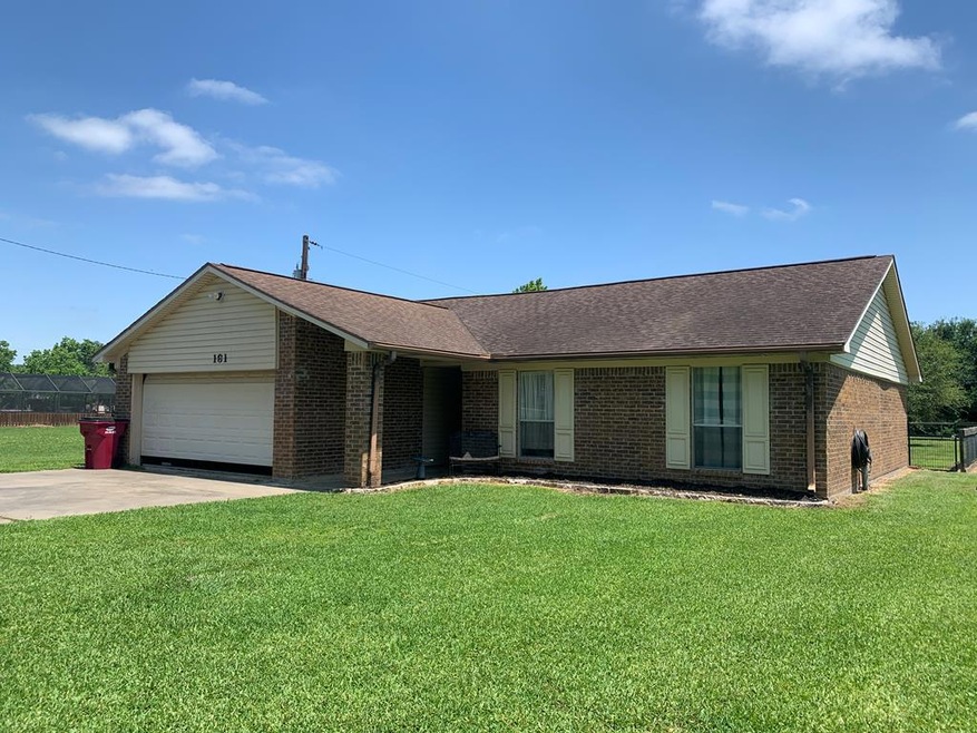 161 Navidad St, Bay City, TX 77414 - photo 1