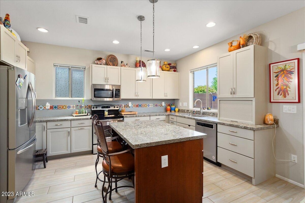 18766 N Summerbreeze Way, Surprise, AZ 85374 - photo 1