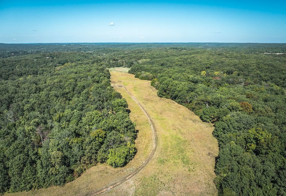 5225 Engledow Rd, de Soto, MO 63020 - photo 1