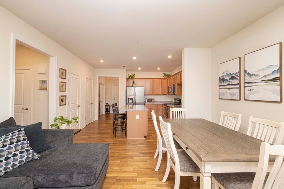 70 Trotter Rd unit 105, Weymouth, MA 02190 - photo 1