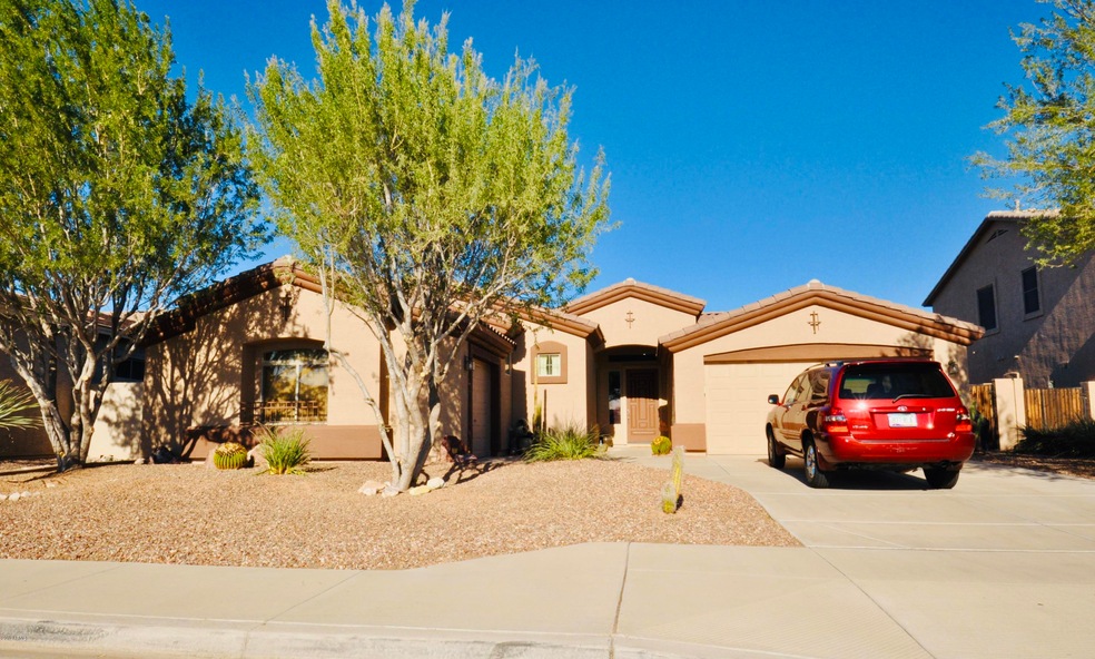 2207 S Valle Verde Cir unit 8, Mesa, AZ 85209 - photo 1