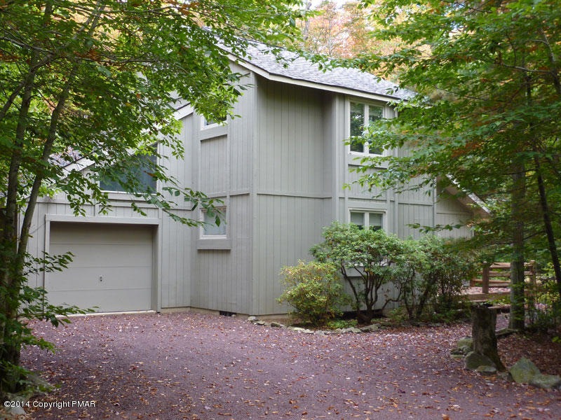 1158 Redwood Terrace, Pocono Pines, PA 18350 - photo 1