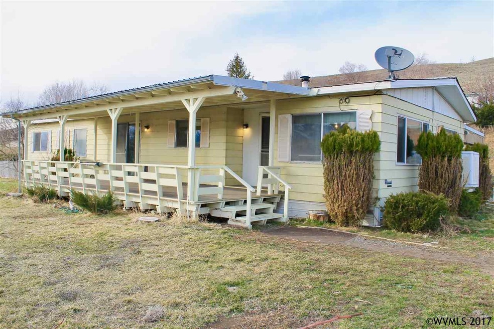 420 Aslin Ave, Mount Vernon, OR 97865 - photo 1