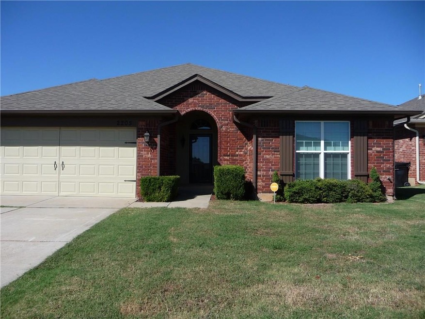2205 SE 6th St, Moore, OK 73160 - photo 1