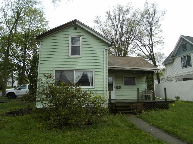 1621 Washington St, Cedar Falls, IA 50613 - photo 1