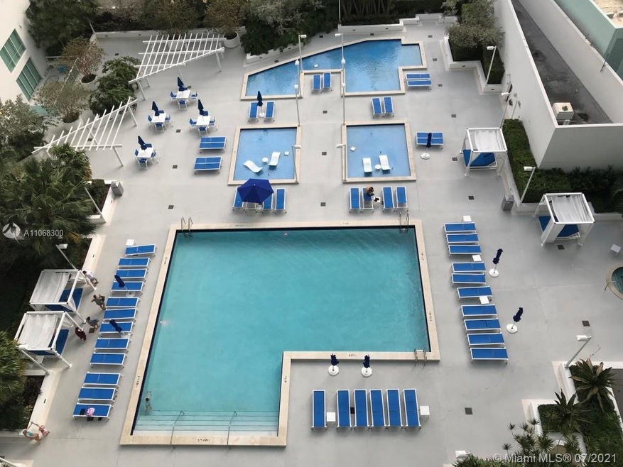 Gorgeous pool area
