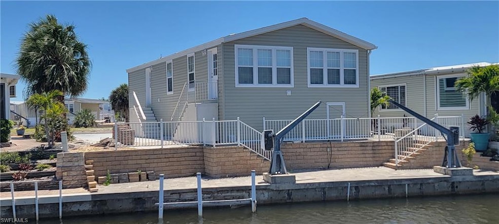 Canal view with Veranda Room