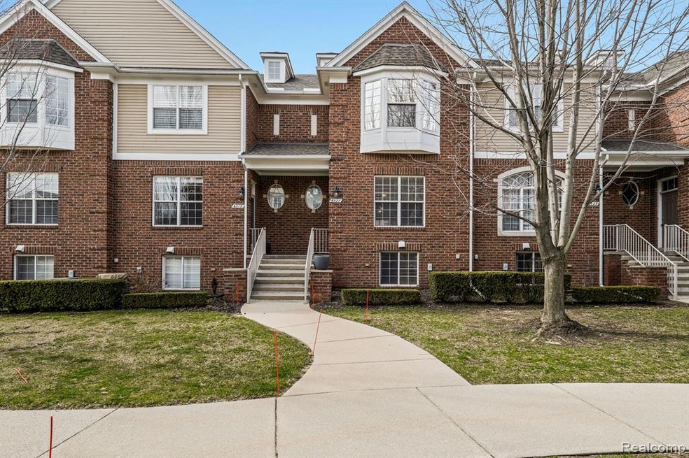 Welcome to 6021 Windemere Ln., Shelby Twp