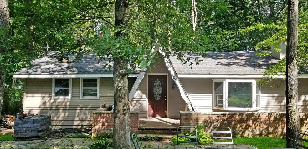 104 Palm Dr, Dingmans Ferry, PA 18328 - photo 1