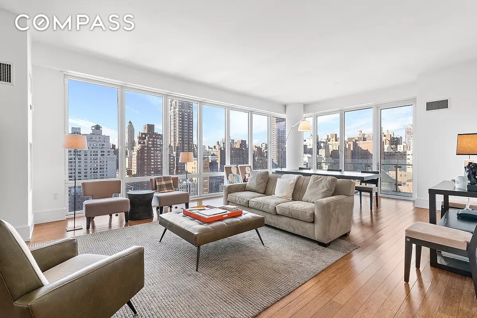 Casa 74 unit 12C, New York, NY 10021 - photo 1