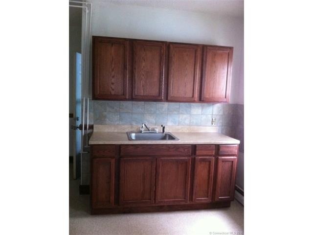 23 Day St, New Britain, CT 06051 - photo 1