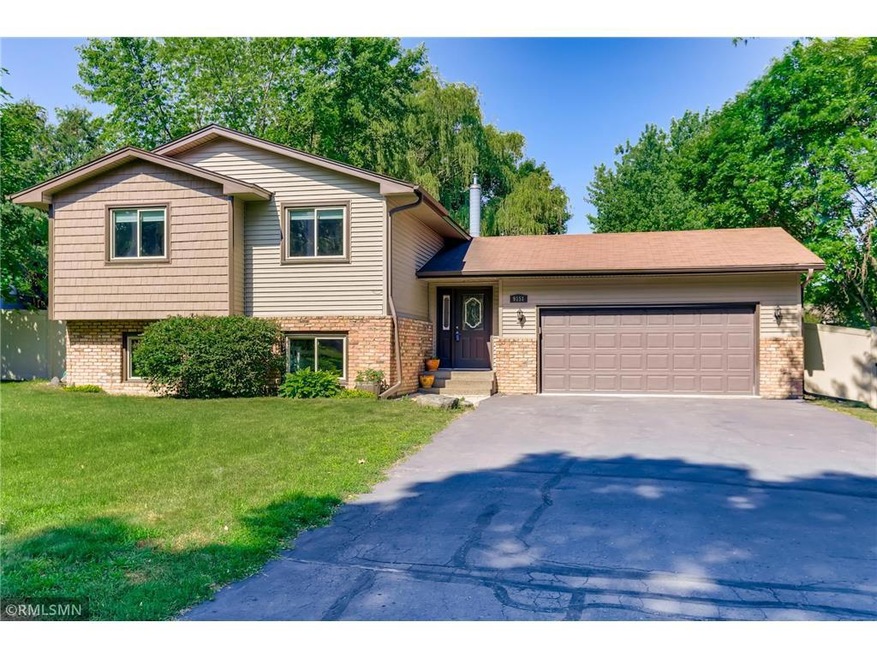 Welcome to 9151 Kirkwood Lane N!