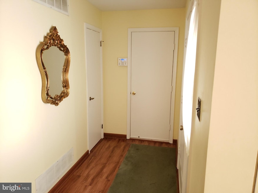 15 Pinecrest Dr, Woodbury, NJ 08096 - photo 1