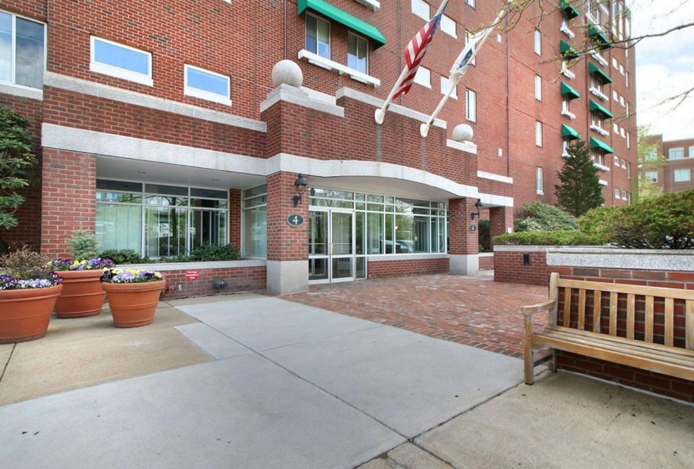 Thomas Graves Landing unit 704, Cambridge, MA 02141 - photo 1