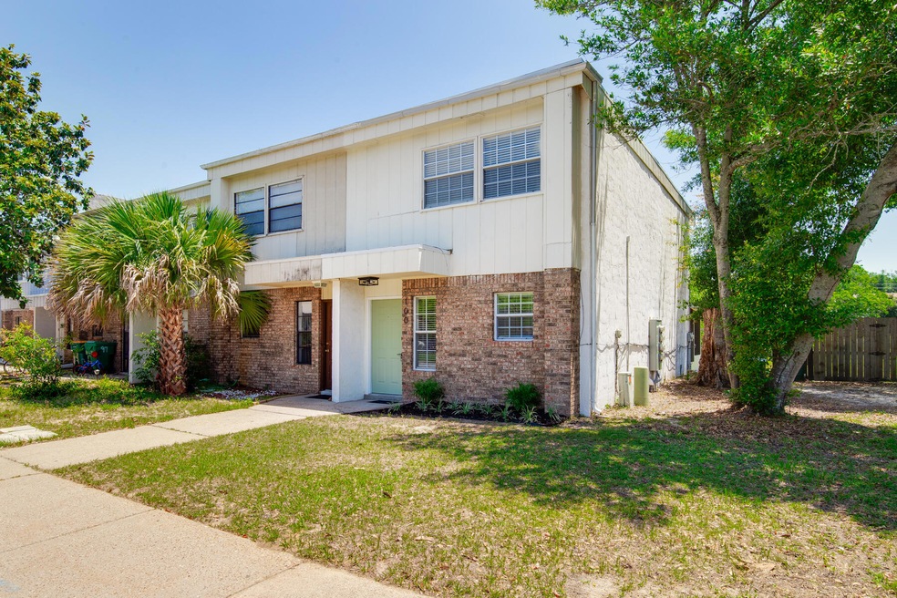 018-40 11th St #100-MLS