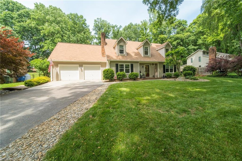 438 Valleymeade Dr, Kernersville, NC 27284 - photo 1