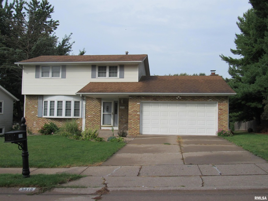 3910 Lorton Ave, Davenport, IA 52807 - photo 1
