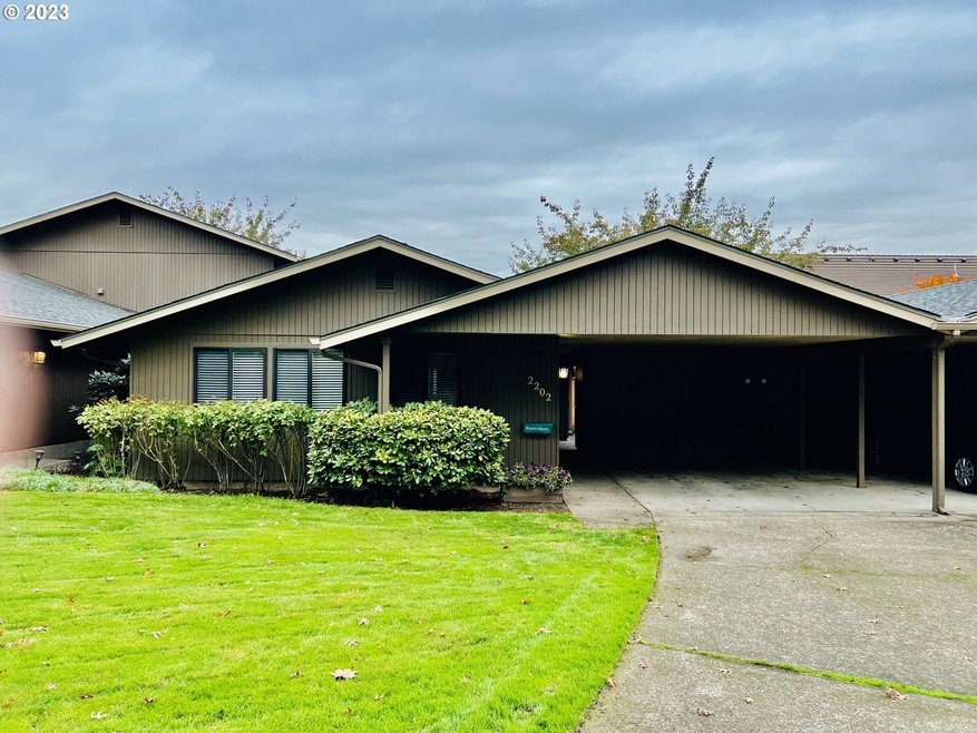 2202 Ridgeway Dr unit 1117, Eugene, OR 97401 - photo 1