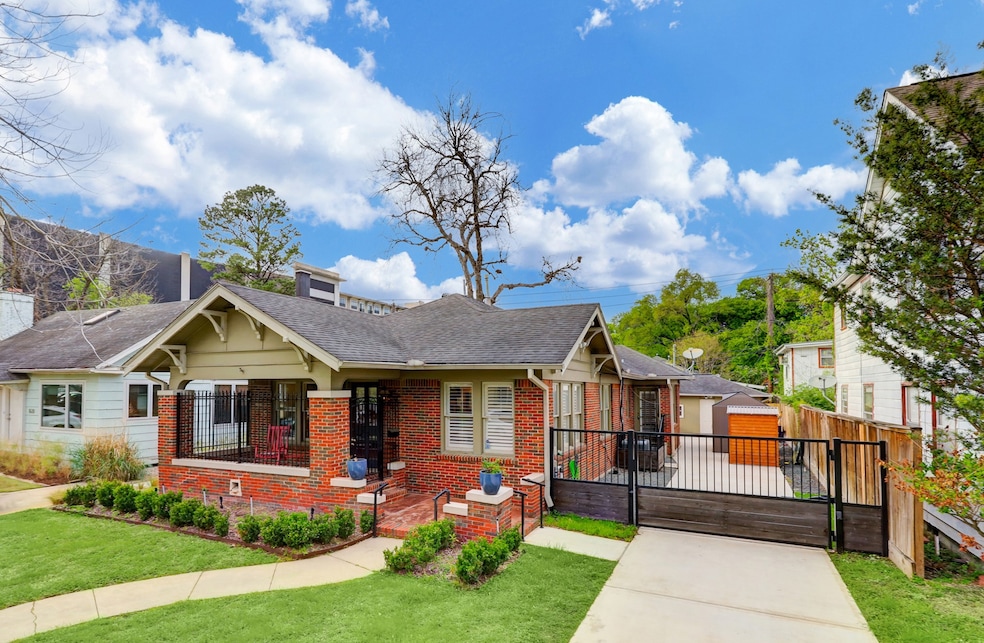 1624 Branard St, Houston, TX 77006 - photo 1