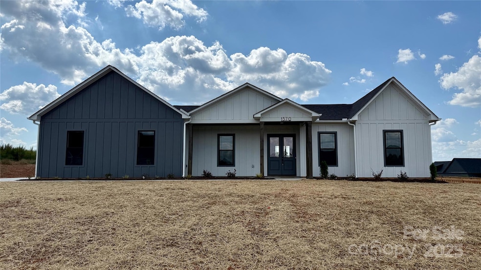 Under Contract $470,000