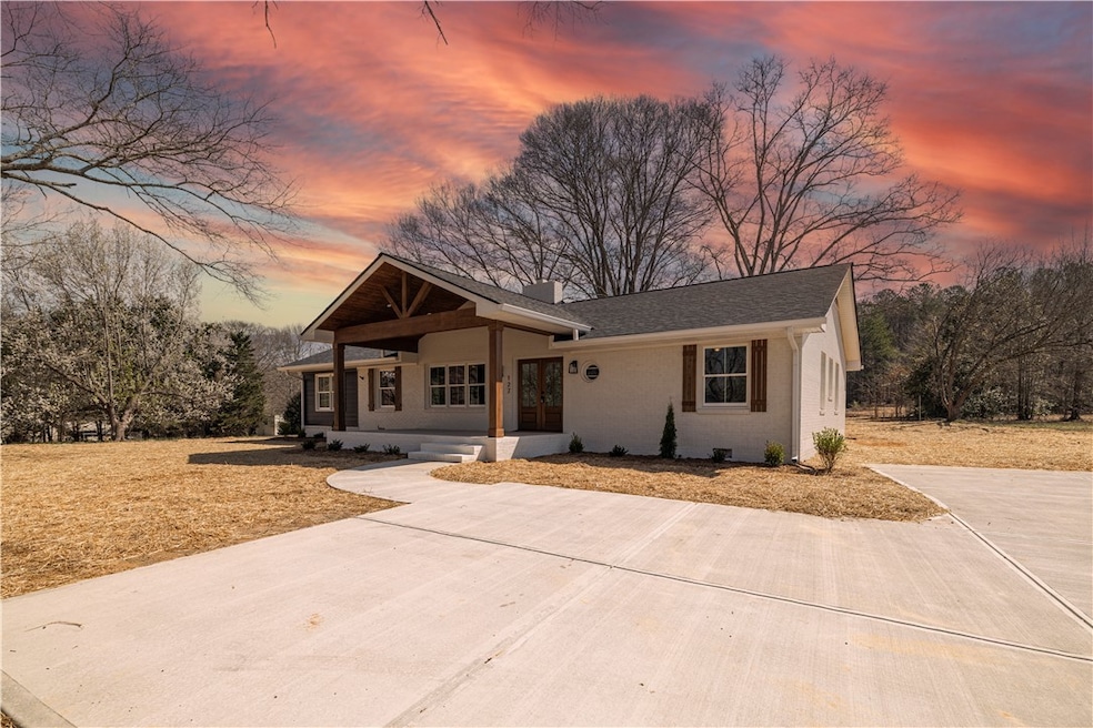 For Sale $435,000