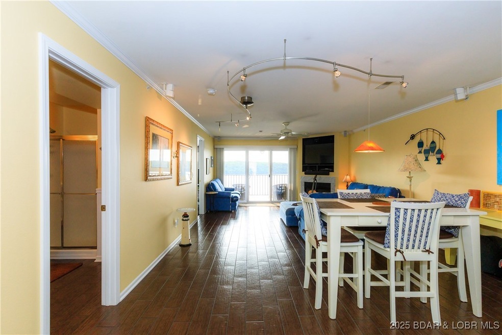 Welcome Beautifully updated 2 bedroom 2 bath condo