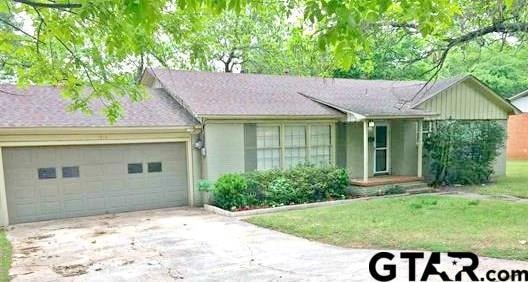 1910 S Wiley Ave, Tyler, TX 75701 - photo 1