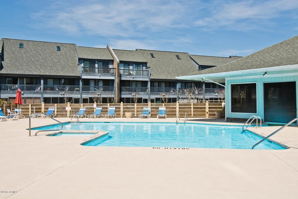 POOLSIDE LOCATION