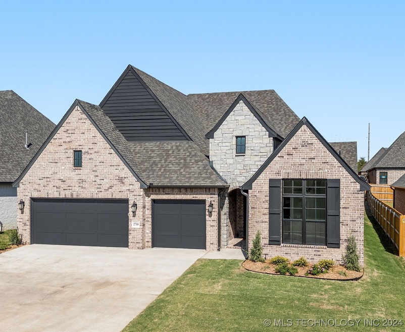 2710 W Union Place, Broken Arrow, OK 74011 - photo 1