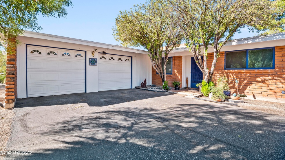 3411 Calle Poco 001