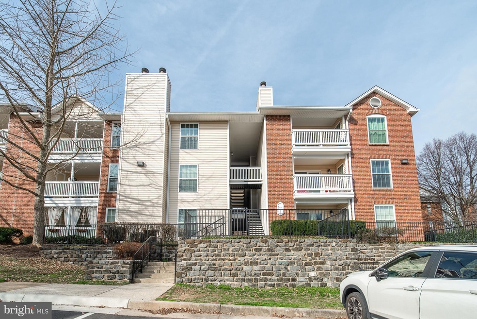 1539 Lincoln Way unit 102B, McLean, VA 22102 - photo 1