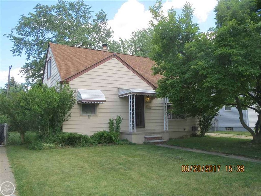 25240 Cole St, Roseville, MI 48066 - photo 1