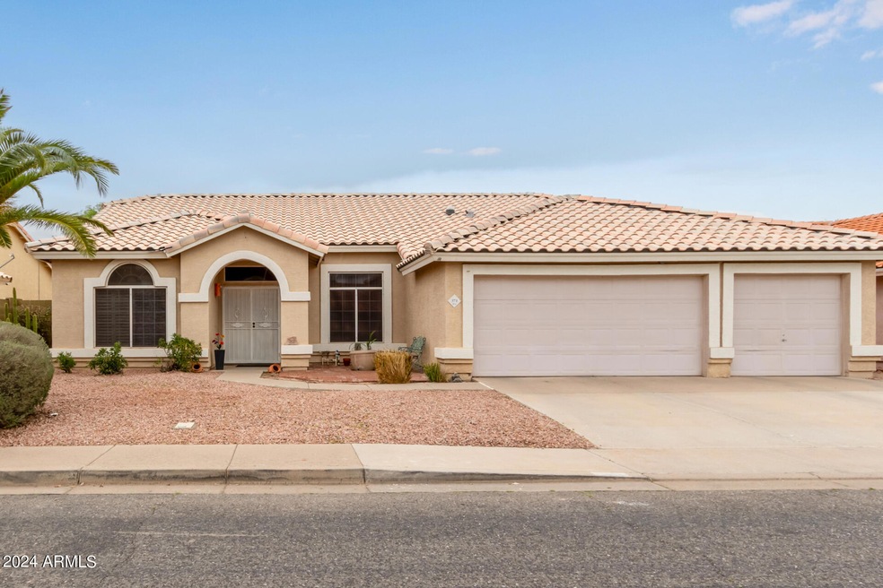 371 N Senate St, Chandler, AZ 85225 - photo 1