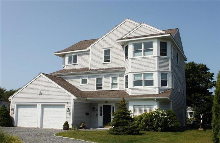 14 Stratford Rd, Falmouth, MA 02540 - photo 1