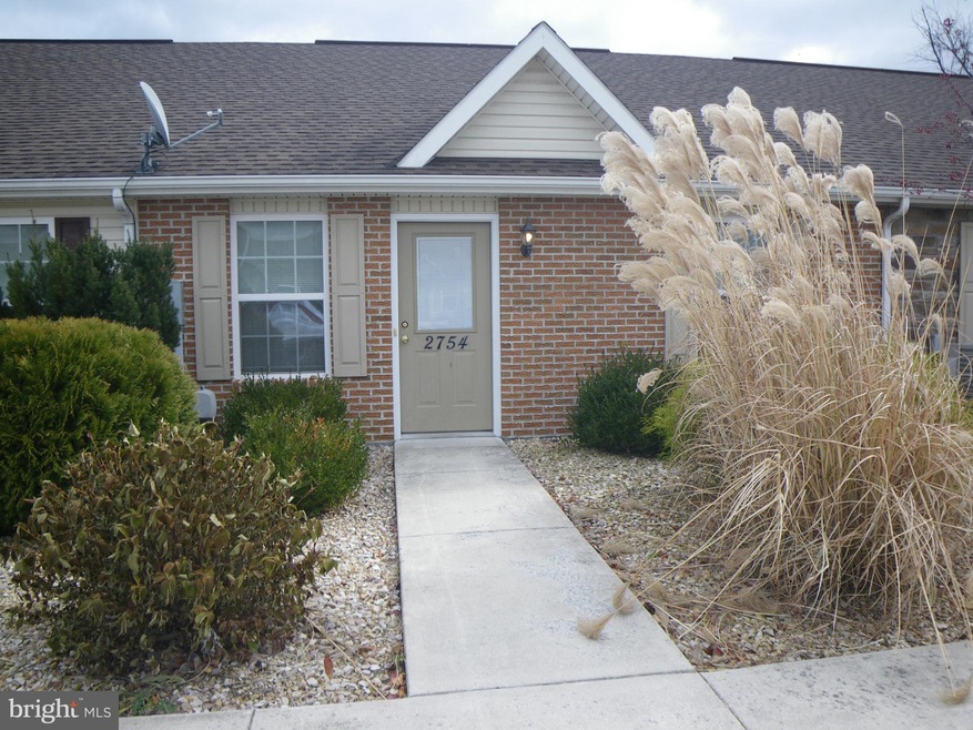 2754 Roosevelt Dr, Chambersburg, PA 17201 - photo 1