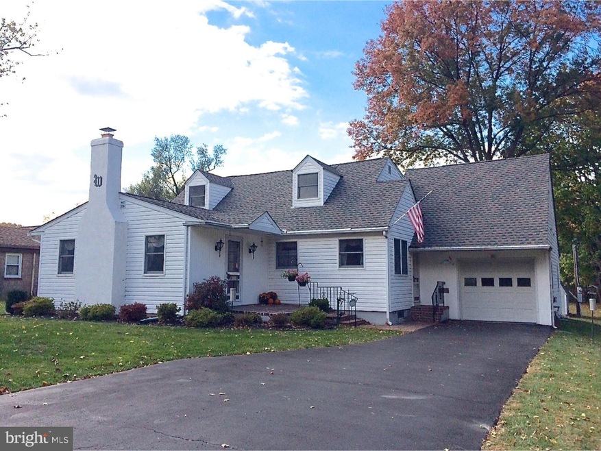 740 Pennsylvania Ave, Southampton, PA 18966 - photo 1