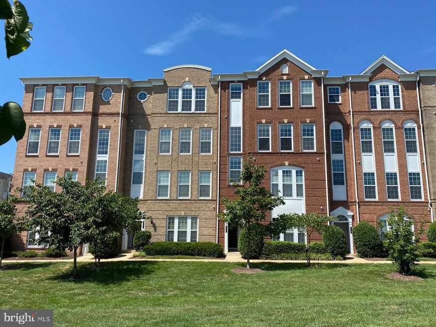 20656 Sibbald Square, Ashburn, VA 20147 - photo 1