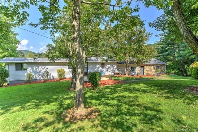 Welcome Home to 20 Willow Creek Drive