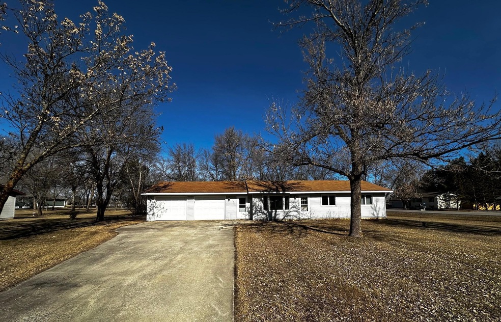 1701 Galen St SW, Alexandria, MN 56308 - photo 1