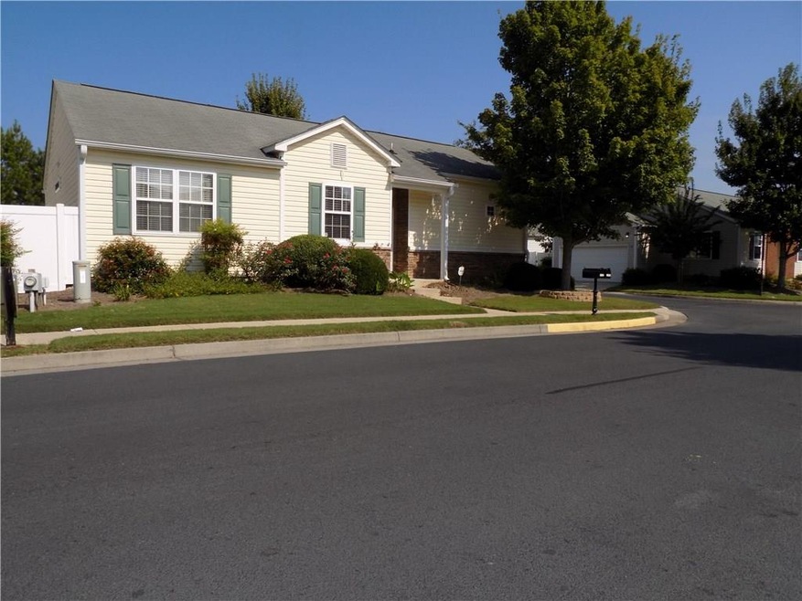 Super Cute 2BR 2 BA ranch.