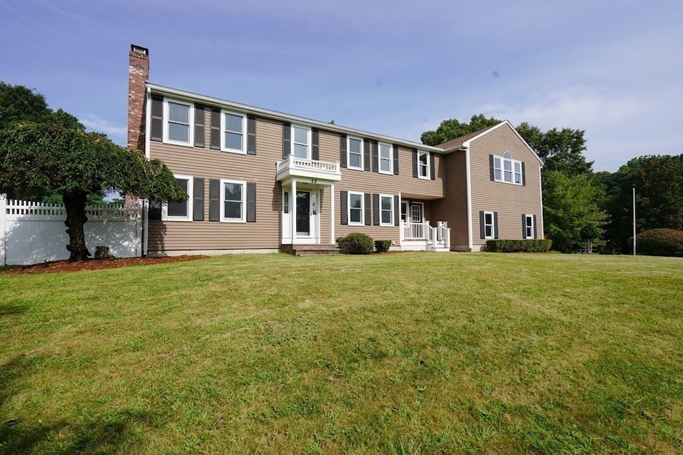 52 Wexford Dr, Mansfield, MA 02048 - photo 1