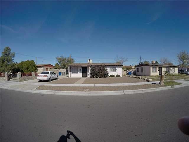 7805 Hermosillo Dr, El Paso, TX 79915 - photo 1