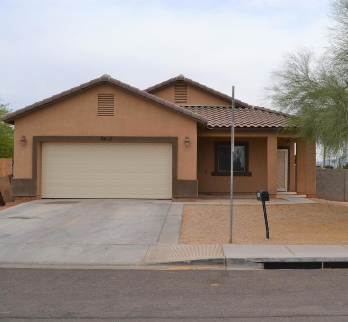 FRONT VIEW OF HOME