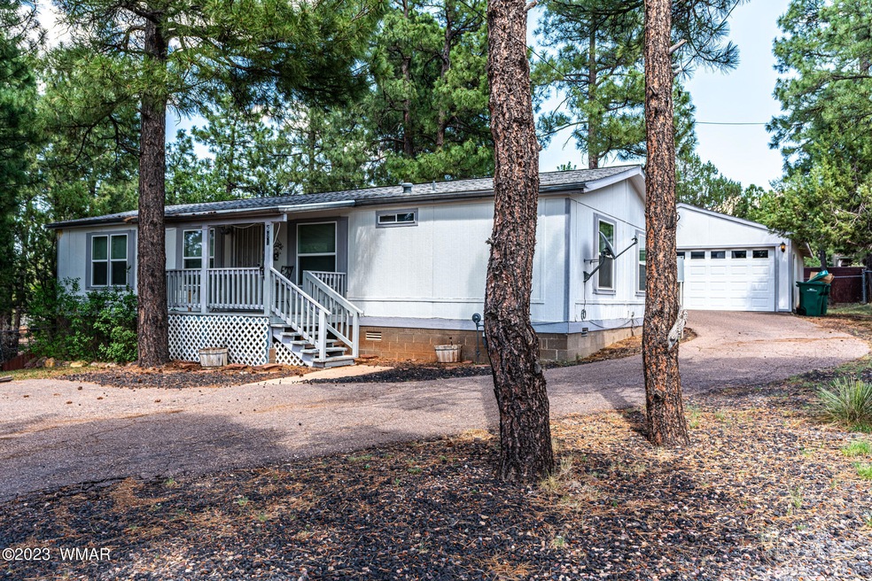 691 S 11th St, Show Low, AZ 85901 - photo 1