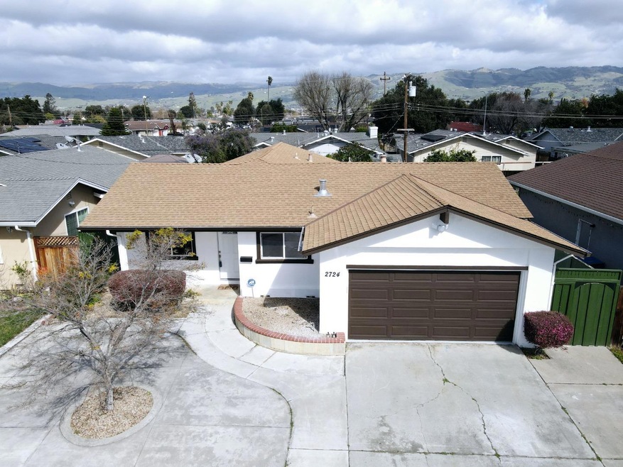 Sold $1,225,000 • Co-Listing Agent