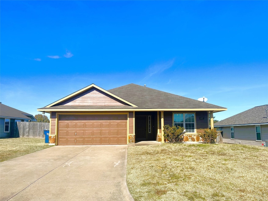 407 Laney St, Brenham, TX 77833 - photo 1