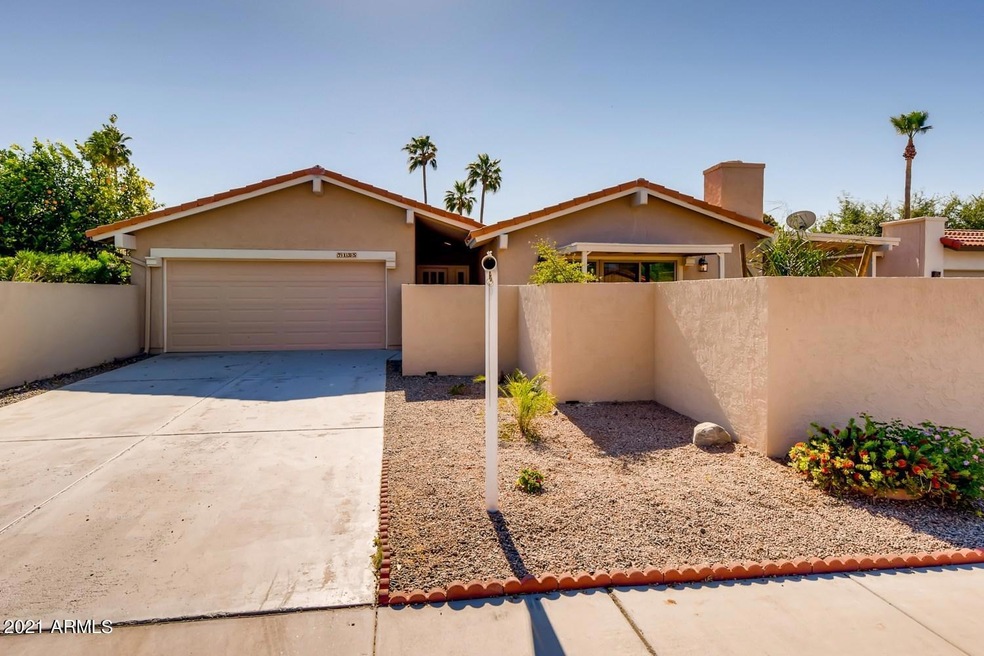 7135 N Via De Amigos Scottsdale AZ - Web