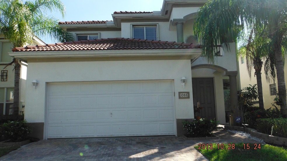 1088 Center Stone Ln, Riviera Beach, FL 33404 - photo 1