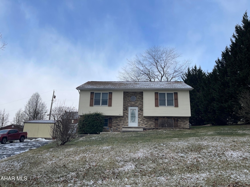 1419 N 7th Ave, Altoona, PA 16601 - photo 1